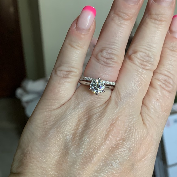 #118 Stunning 1.5 ct 6 prong Moissanite solitaire! - Picture 8 of 8